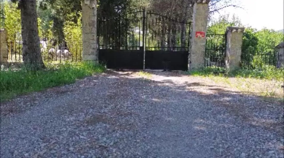 Apartament 3 Pieces Au Dernier Etage Dans Bastide Grassoise Grasse