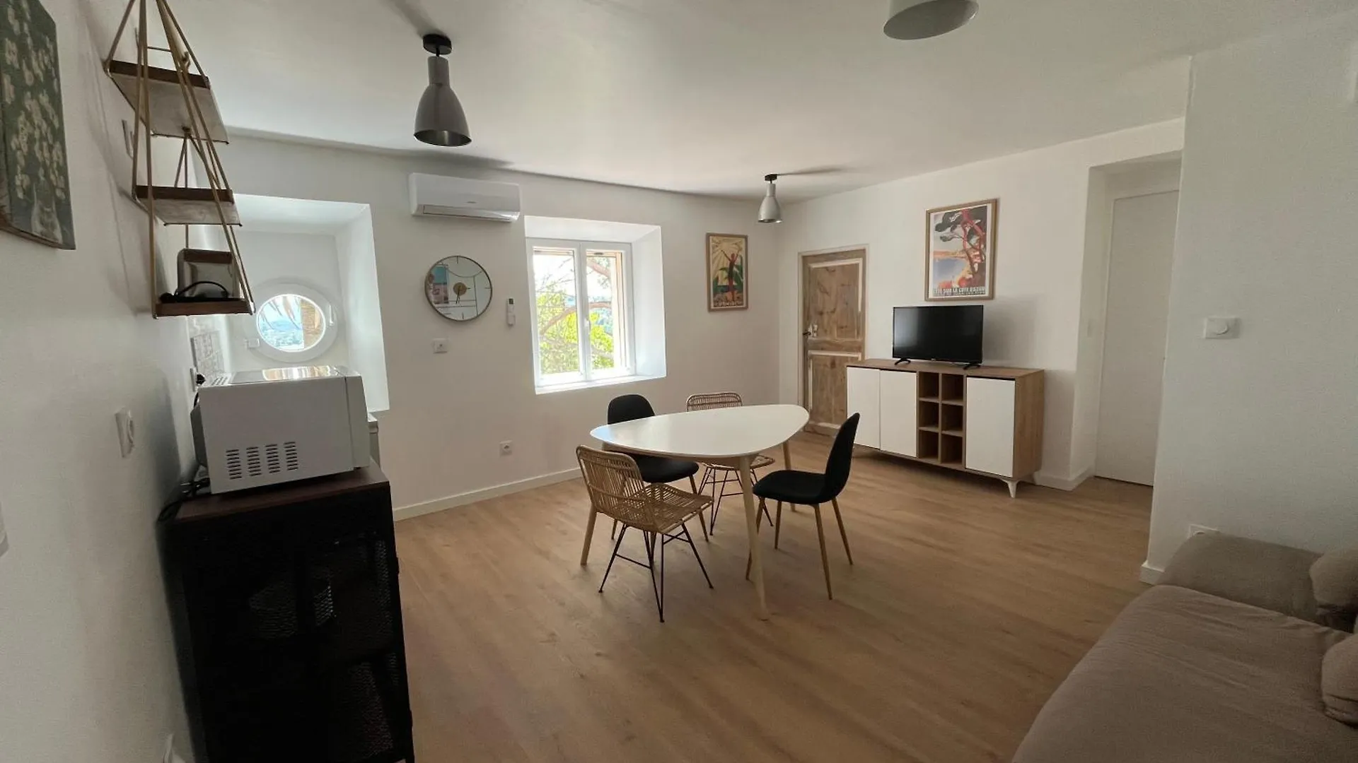 Apartament 3 Pieces Au Dernier Etage Dans Bastide Grassoise Grasse